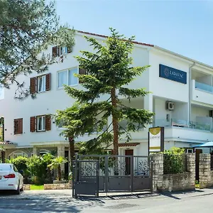 4* krevet i doručak Ladavac