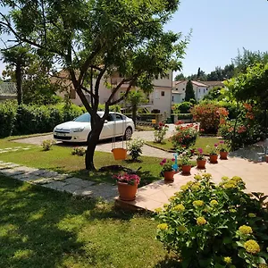 Studio Rafael Apartman